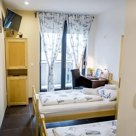 Hostel Moving Zagreb